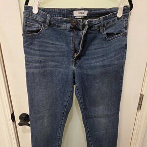 Pistola High Rise Stretch Skinny Jeans – 14W – Flattering & Comfortable! 🖤